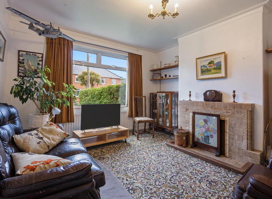 160 Sicily Park, Upper Lisburn Road, Belfast, BT10 0AQ