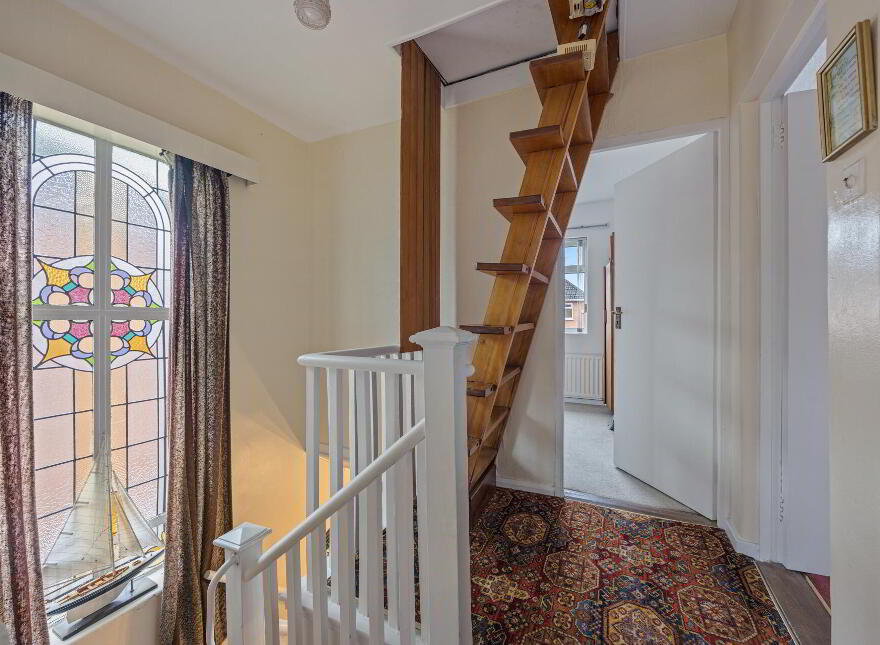 160 Sicily Park, Upper Lisburn Road, Belfast, BT10 0AQ