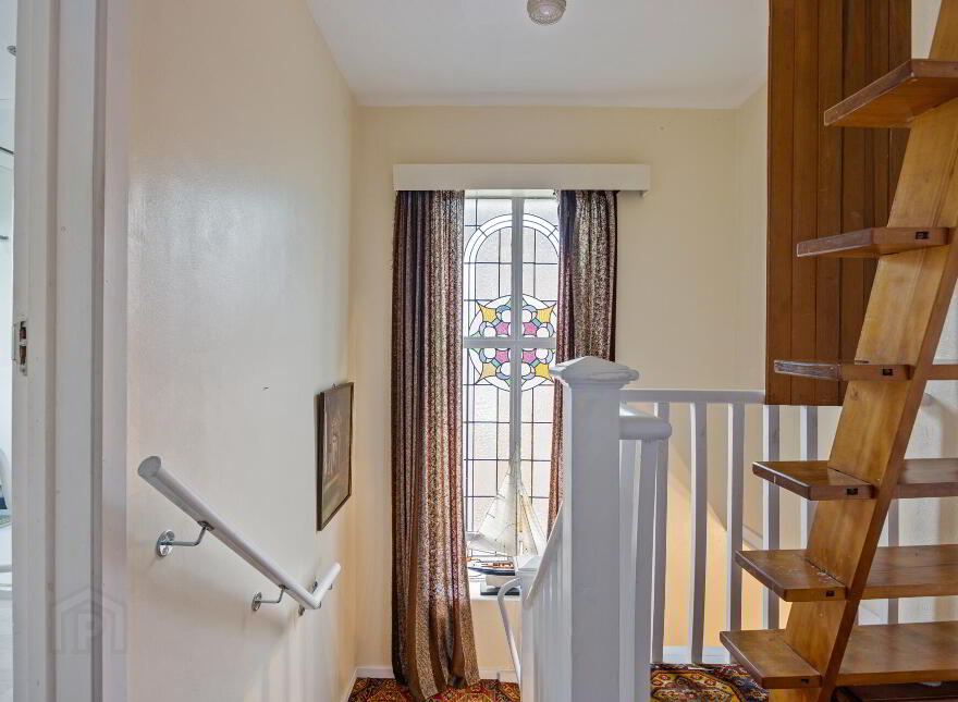 160 Sicily Park, Upper Lisburn Road, Belfast, BT10 0AQ