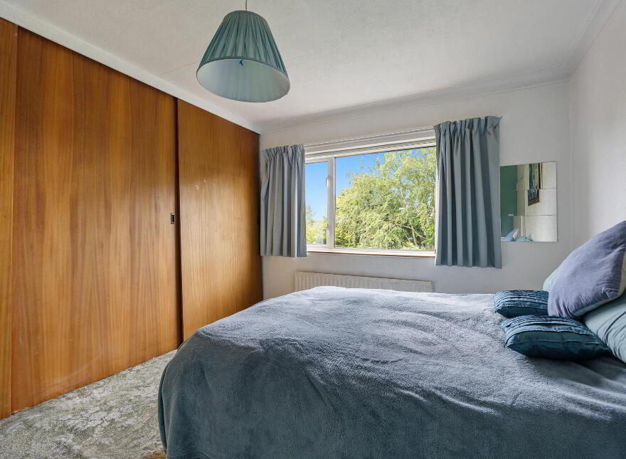 160 Sicily Park, Upper Lisburn Road, Belfast, BT10 0AQ