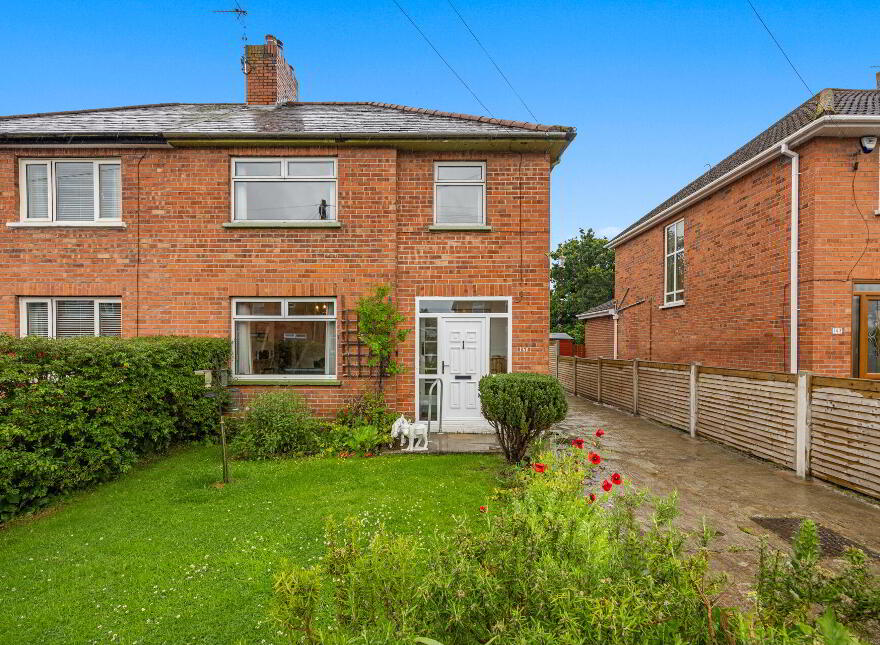 160 Sicily Park, Upper Lisburn Road, Belfast, BT10 0AQ