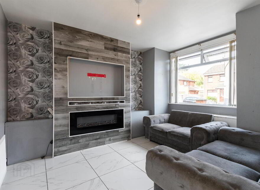 227 Connsbrook Avenue, Belfast, BT4 1JZ