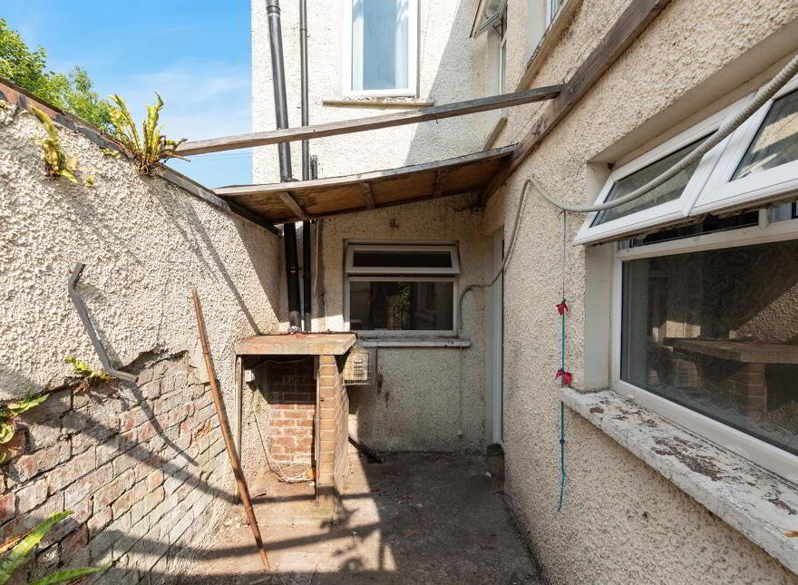 227 Connsbrook Avenue, Belfast, BT4 1JZ