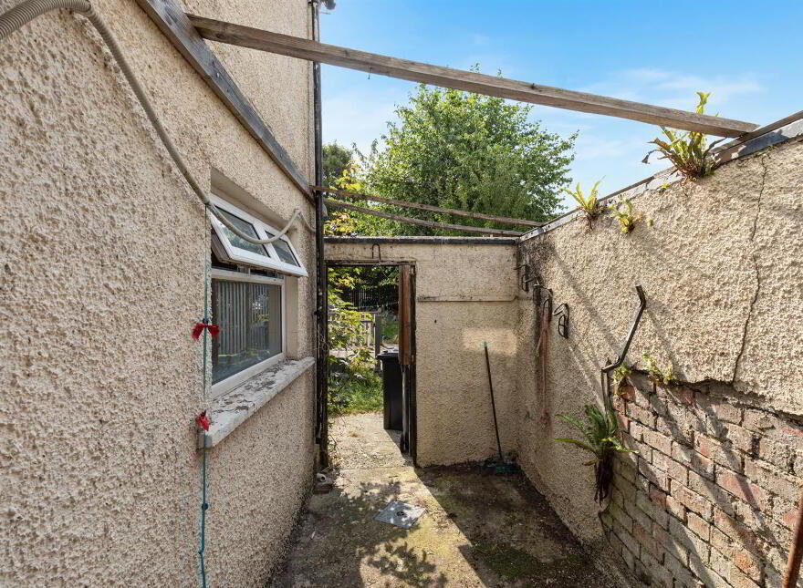 227 Connsbrook Avenue, Belfast, BT4 1JZ
