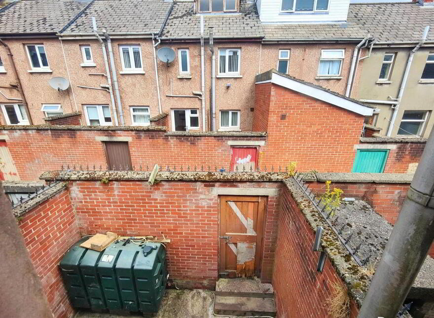 40 Eskdale Gardens, Belfast, BT14 7NQ