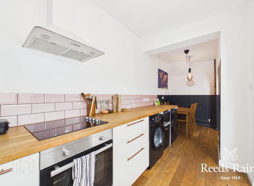 5 Lichfield Avenue, Belfast, BT5 5JQ