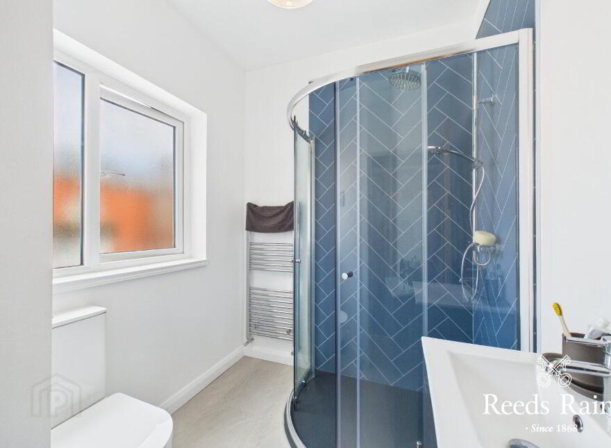 5 Lichfield Avenue, Belfast, BT5 5JQ