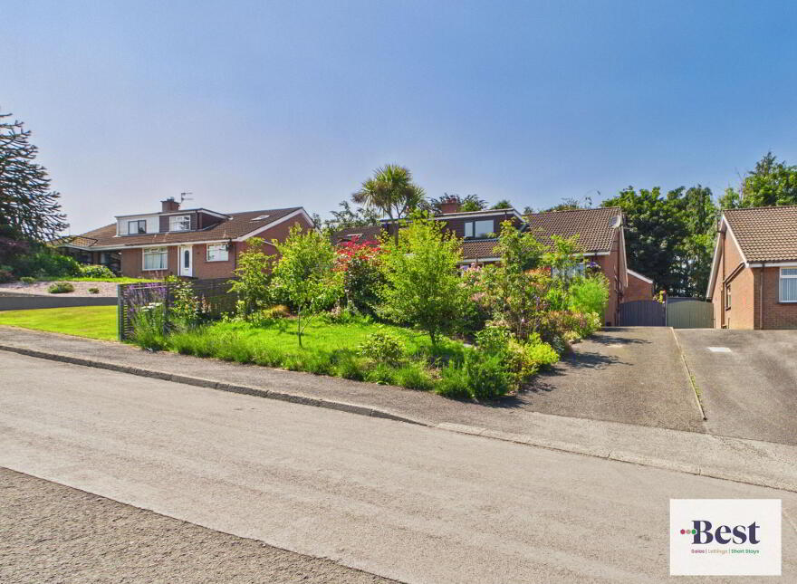 8 Inverbeg Court, Larne, BT40 3DF