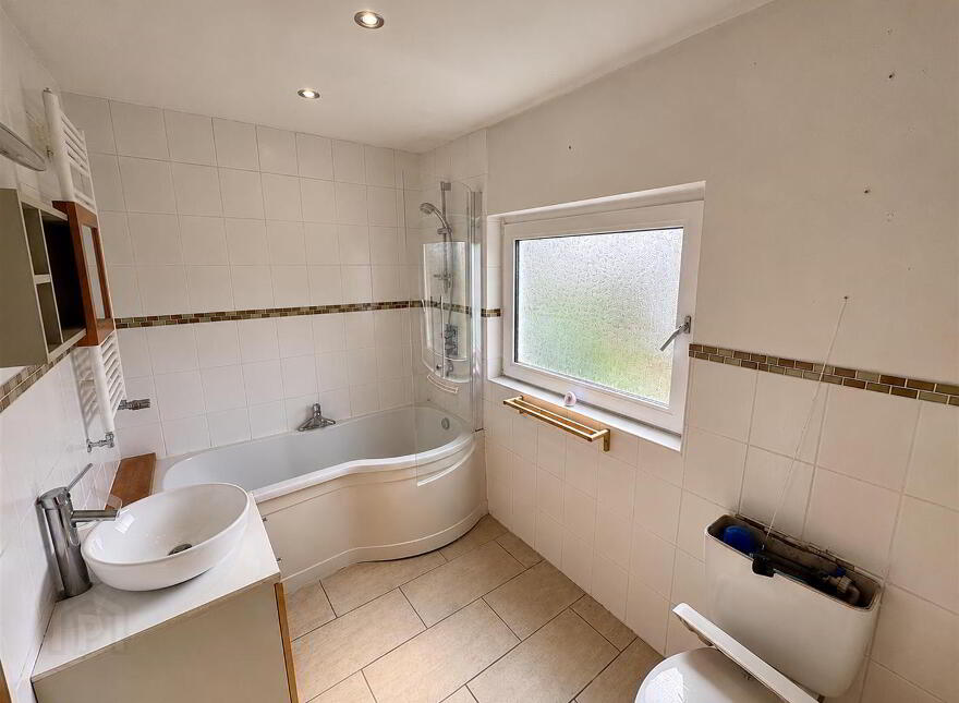 2 Cherryvalley Park West, Belfast, BT5 6PU