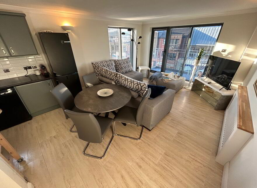 Apt 12 Lesley Plaza, Lisburn Road, Belfast, BT9 6JN