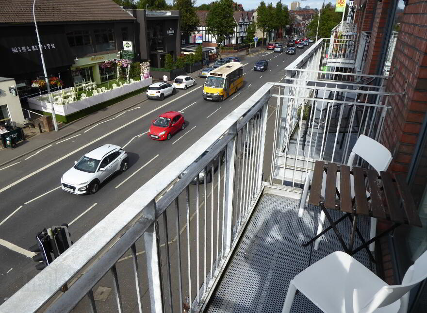 Apt 12 Lesley Plaza, Lisburn Road, Belfast, BT9 6JN