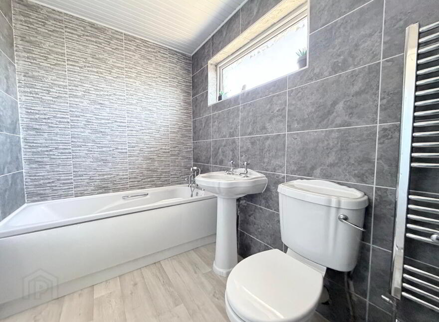 10 Brookfield Park, Banbridge, BT32 3BU