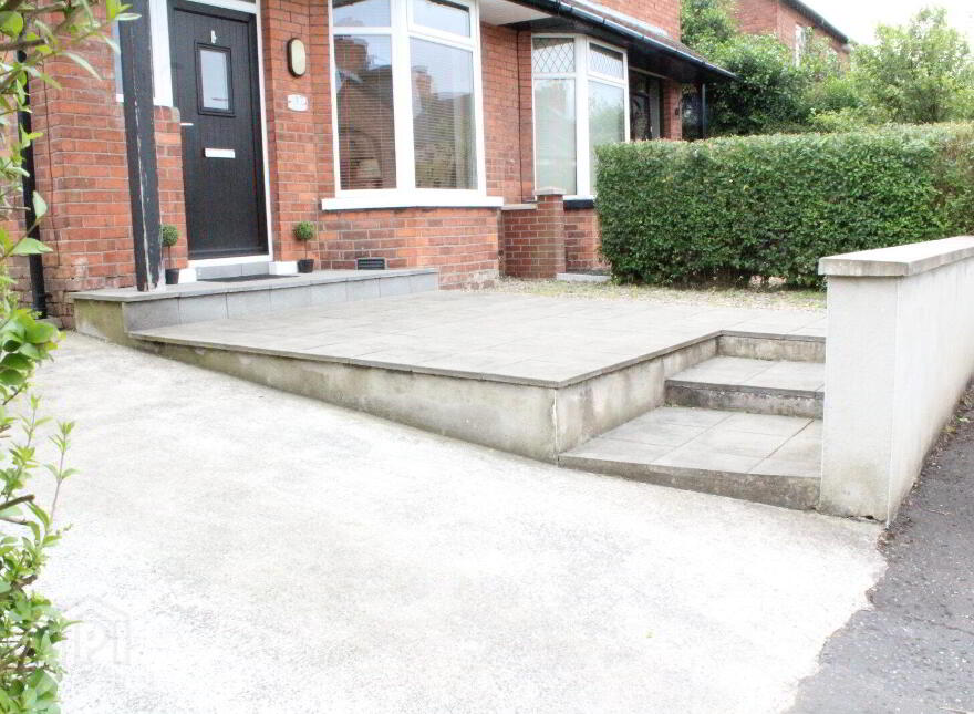 37 Irwin Crescent, Belfast, BT4 3AQ