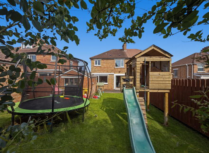 36 Lead Hill Park, Belfast, BT6 9RW