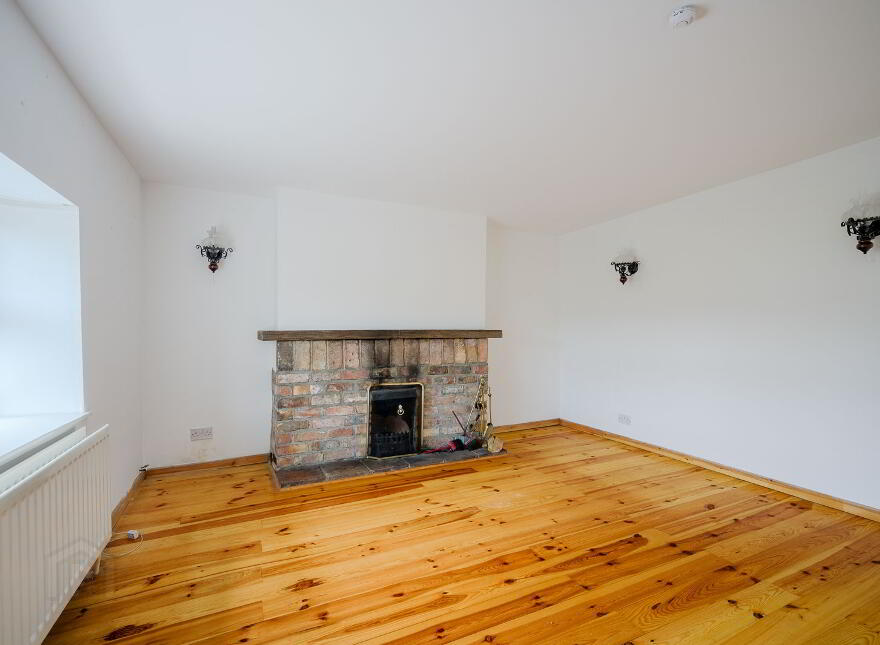 Lichen Cottage, 17 The Hill, Groomsport, BT19 6JS