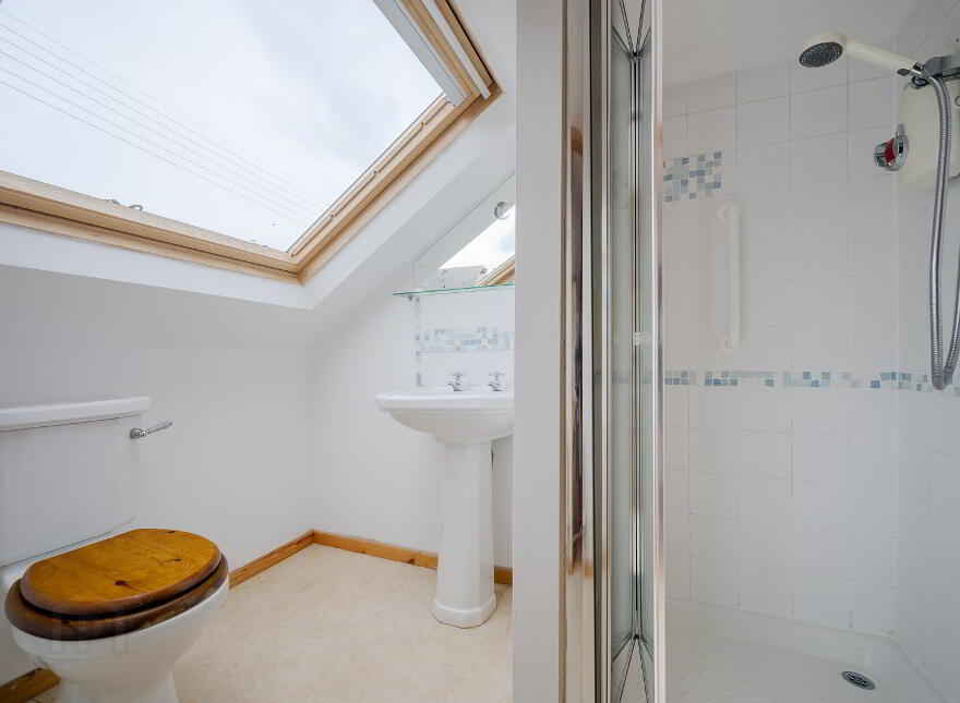 Lichen Cottage, 17 The Hill, Groomsport, BT19 6JS