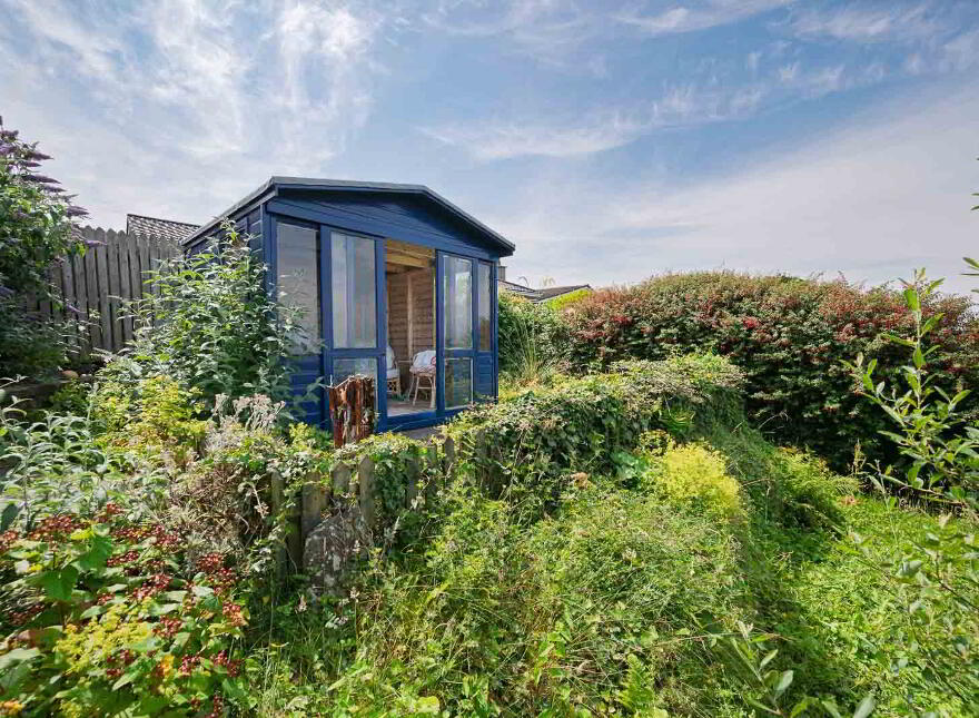 Lichen Cottage, 17 The Hill, Groomsport, BT19 6JS