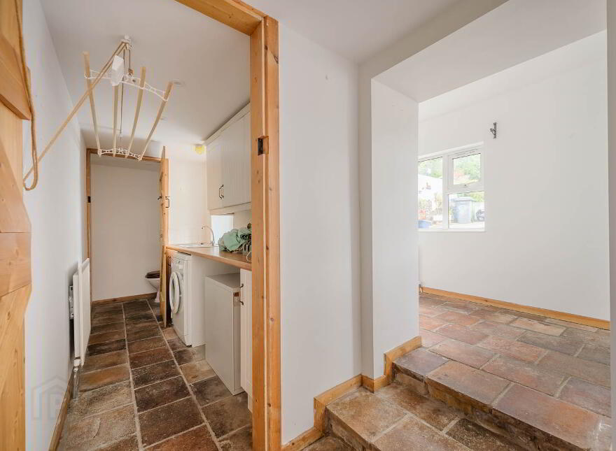 Lichen Cottage, 17 The Hill, Groomsport, BT19 6JS