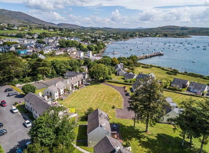 28 The Moorings, Colla Road, Schull, P81P228
