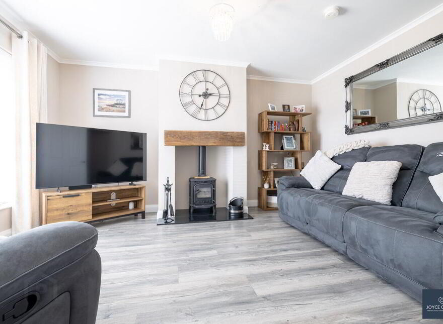31 Lilburn Hall, Lurgan, BT66 7TL