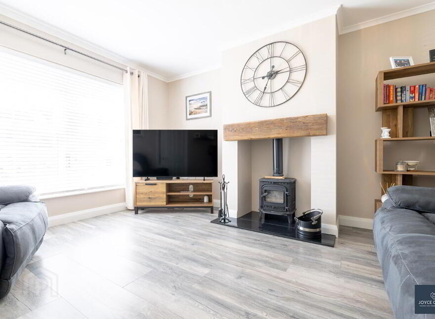 31 Lilburn Hall, Lurgan, BT66 7TL