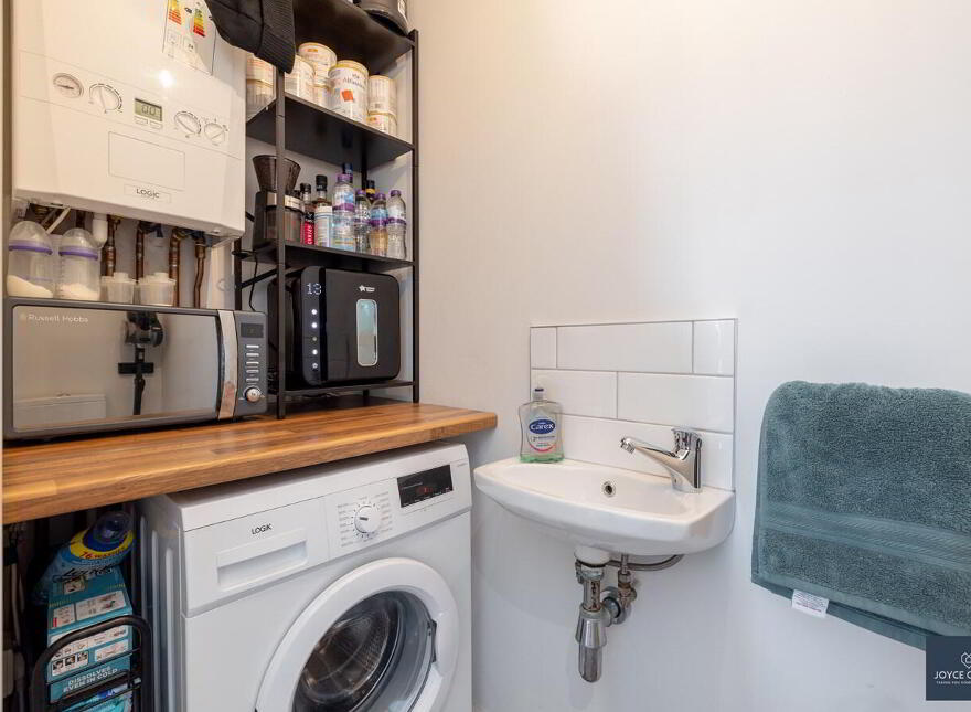 31 Lilburn Hall, Lurgan, BT66 7TL
