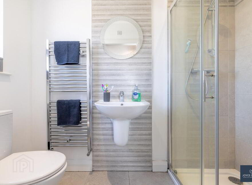 31 Lilburn Hall, Lurgan, BT66 7TL
