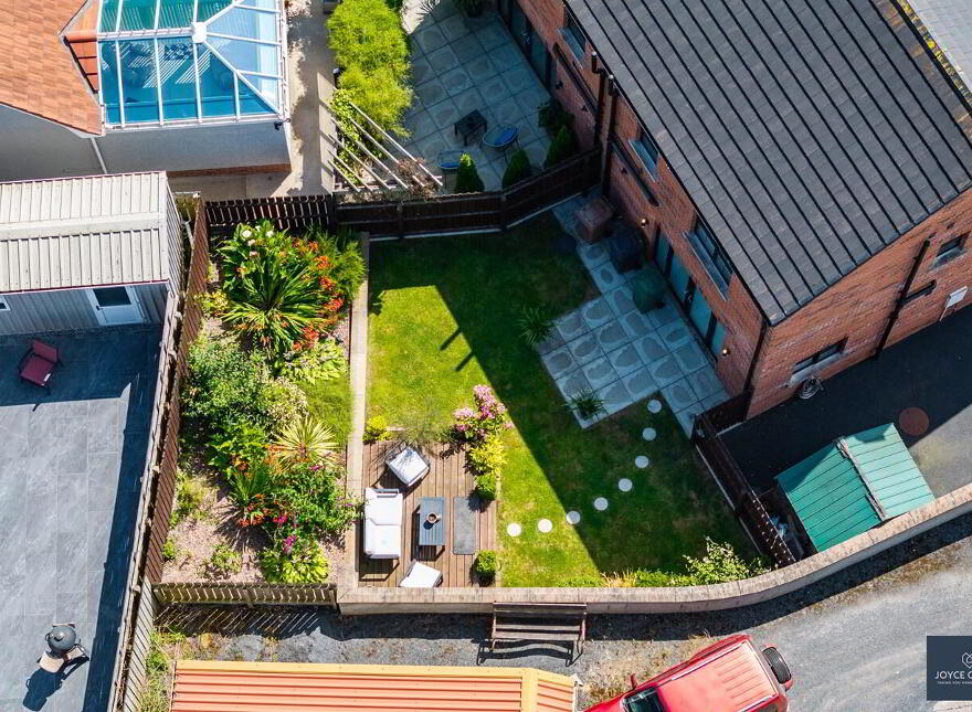 31 Lilburn Hall, Lurgan, BT66 7TL