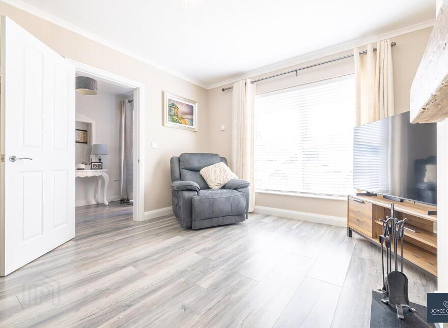 31 Lilburn Hall, Lurgan, BT66 7TL