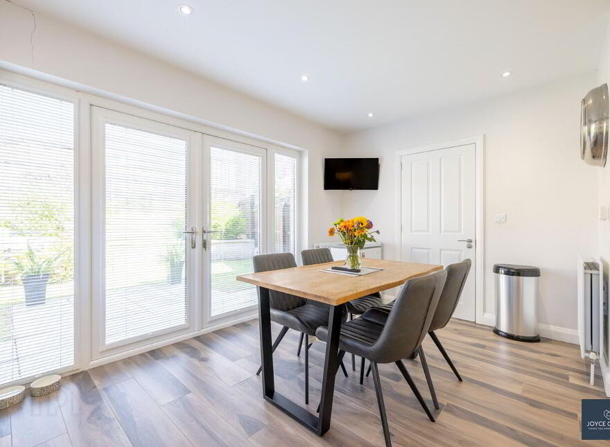 31 Lilburn Hall, Lurgan, BT66 7TL