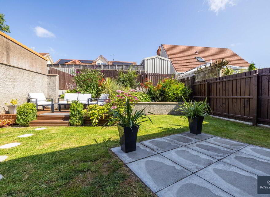 31 Lilburn Hall, Lurgan, BT66 7TL