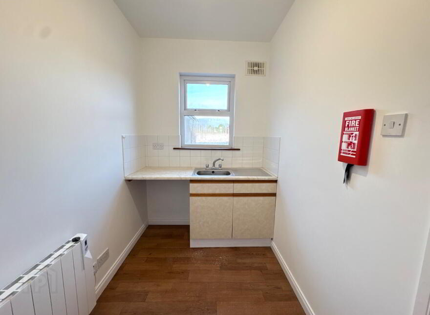15 The Diamond, Castlederg, BT81 7AR