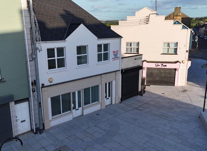 15 The Diamond, Castlederg, BT81 7AR