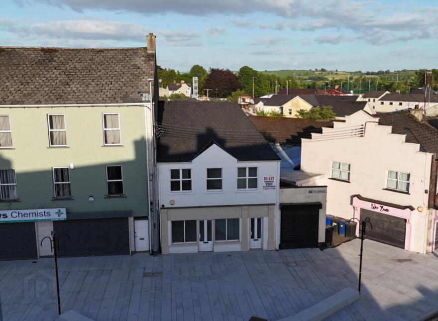 15 The Diamond, Castlederg, BT81 7AR