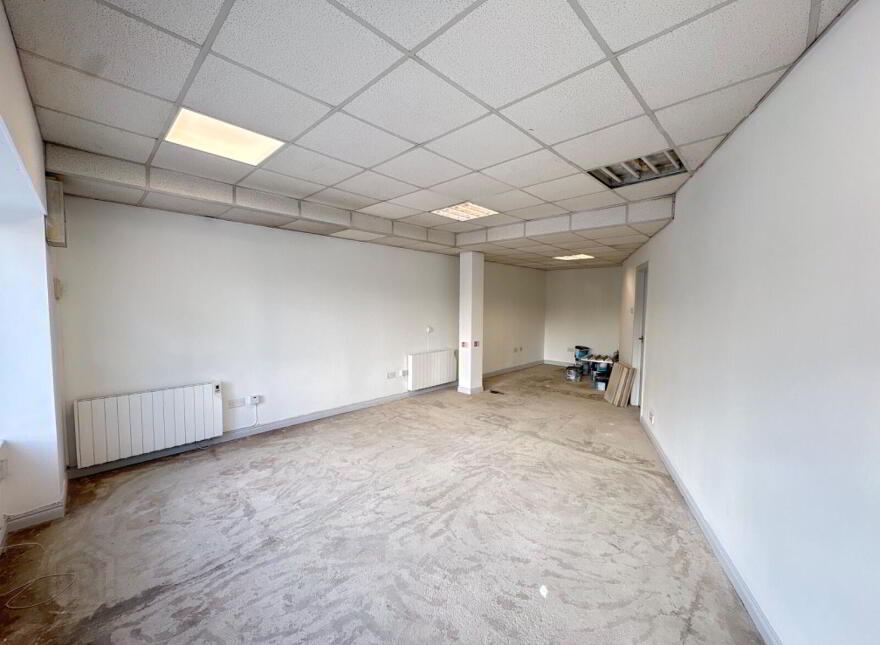 15 The Diamond, Castlederg, BT81 7AR