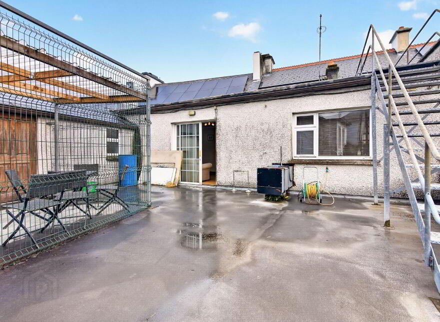 Foley's Bar, Wolf Tone Square, Tubbercurry, F91HXW5