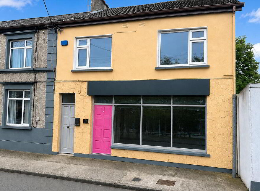 Commercial Unit, Oakfield Road, Larkhill Cross, Sligo, F91XP52 photo