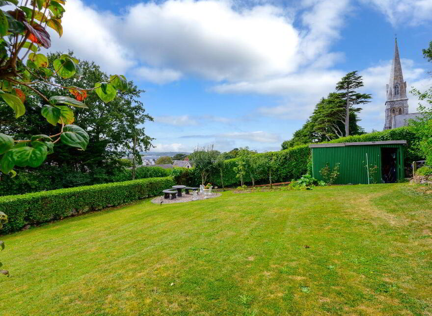 Robin Hill, Lake Road, Cobh, P24RY88