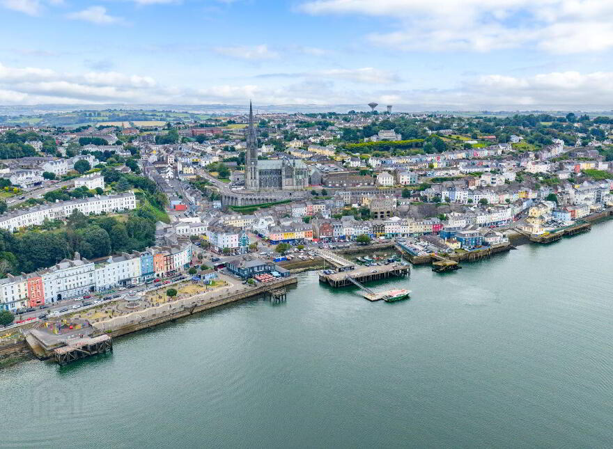 Robin Hill, Lake Road, Cobh, P24RY88