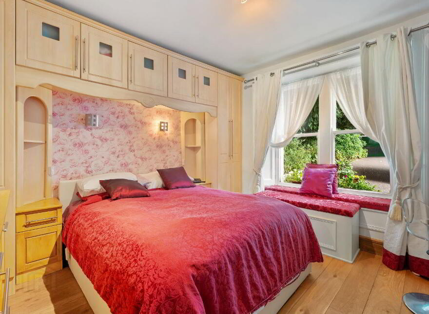 Robin Hill, Lake Road, Cobh, P24RY88