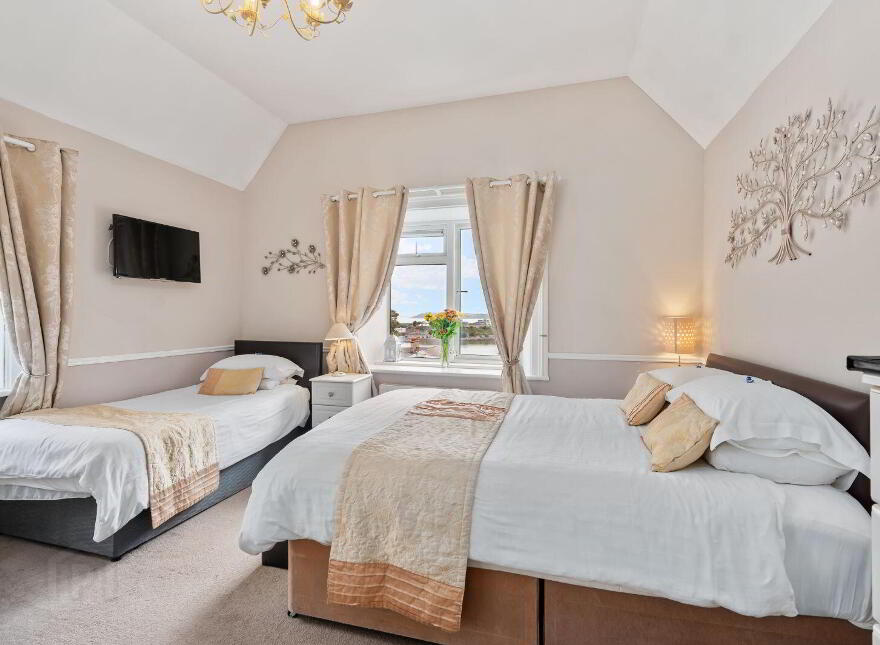 Robin Hill, Lake Road, Cobh, P24RY88