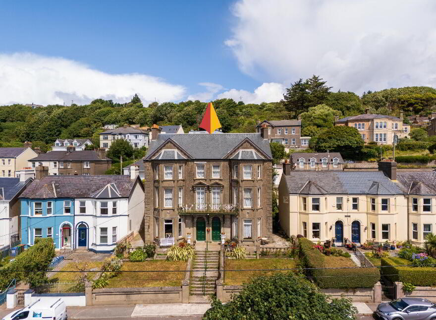 The Marine Bar, Upper Strand, Youghal, P36DP92