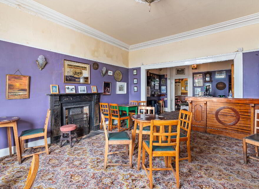 The Marine Bar, Upper Strand, Youghal, P36DP92