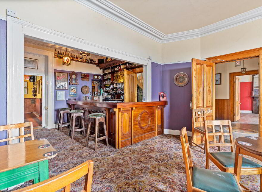 The Marine Bar, Upper Strand, Youghal, P36DP92