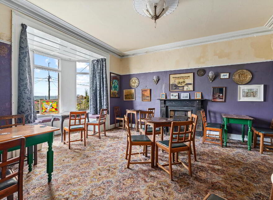 The Marine Bar, Upper Strand, Youghal, P36DP92