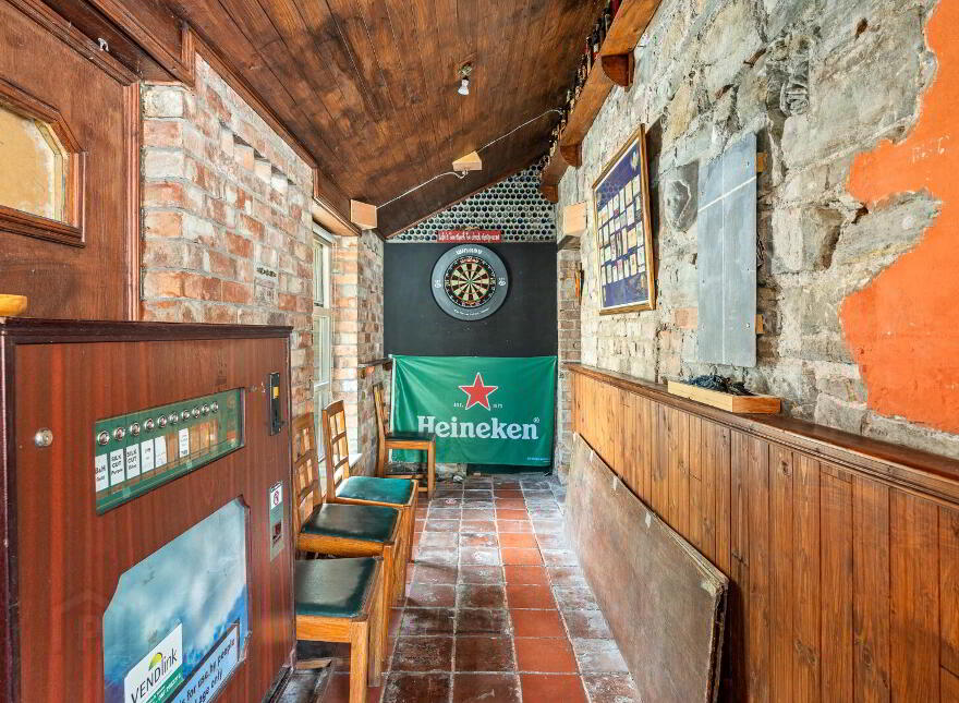 The Marine Bar, Upper Strand, Youghal, P36DP92