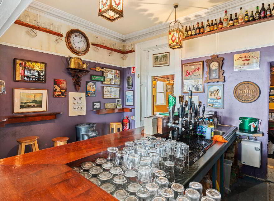 The Marine Bar, Upper Strand, Youghal, P36DP92