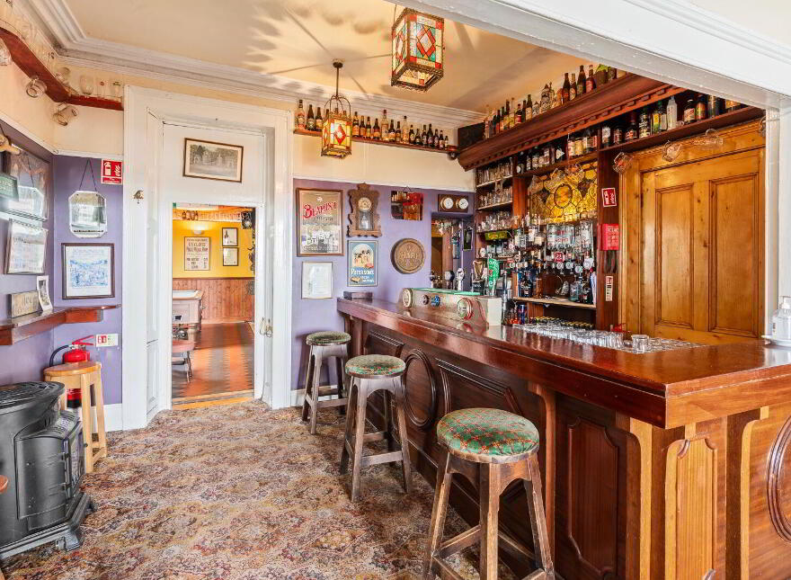 The Marine Bar, Upper Strand, Youghal, P36DP92