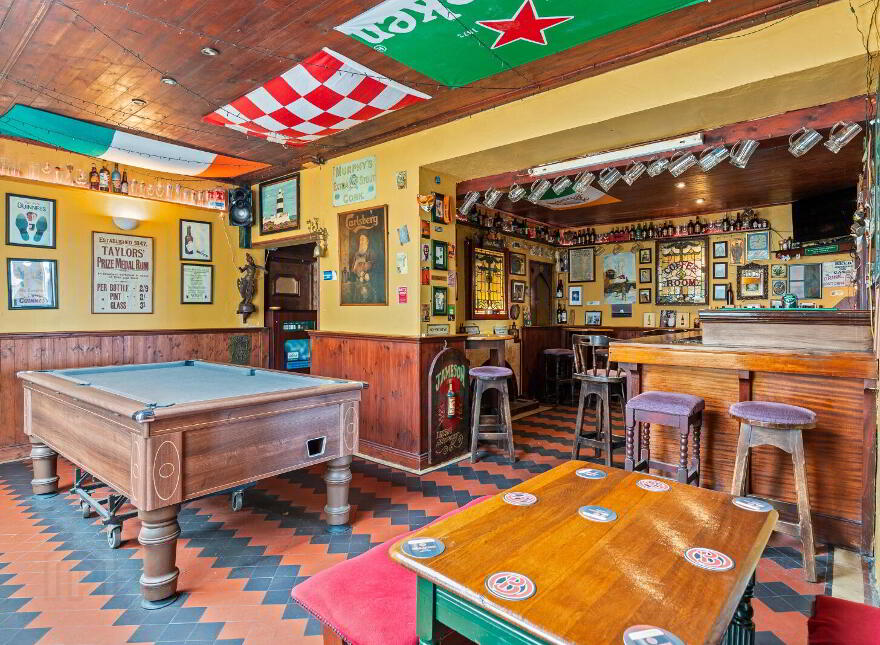 The Marine Bar, Upper Strand, Youghal, P36DP92