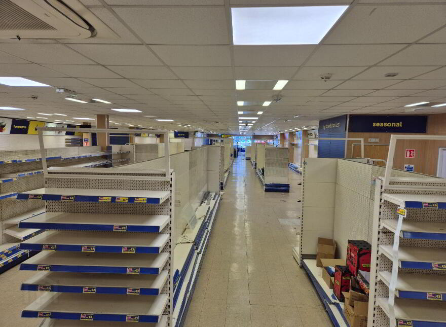 Eurogiant, 13/15 Main Street, Carrickmacross, A81YA21